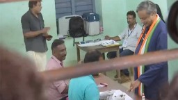LS polls: Congress MP Shashi Tharoor casts his vote in Thiruvananthapuram